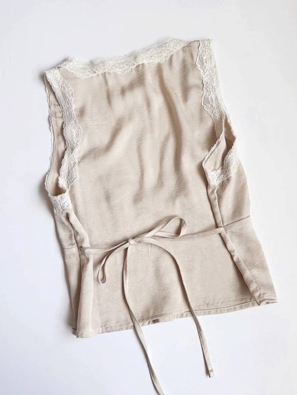 one clothing Lace Trim Camisole in Cream Size Small - Picture 3 of 6